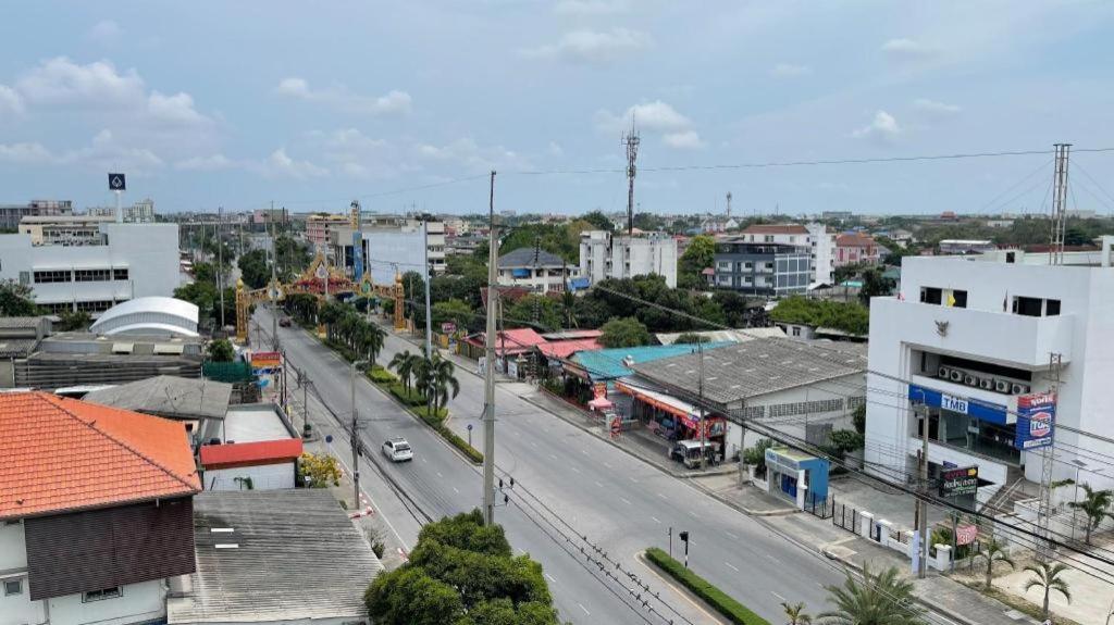 ฺbaan Paknam Hotel Samut Prakan Extérieur photo