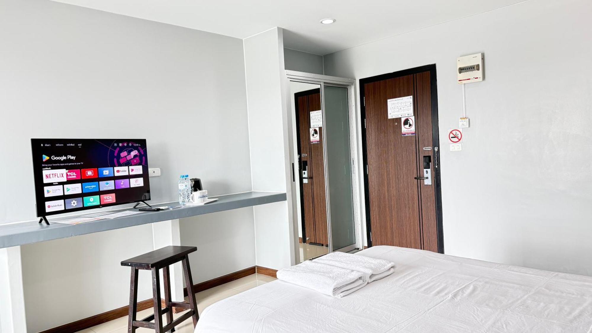 ฺbaan Paknam Hotel Samut Prakan Extérieur photo