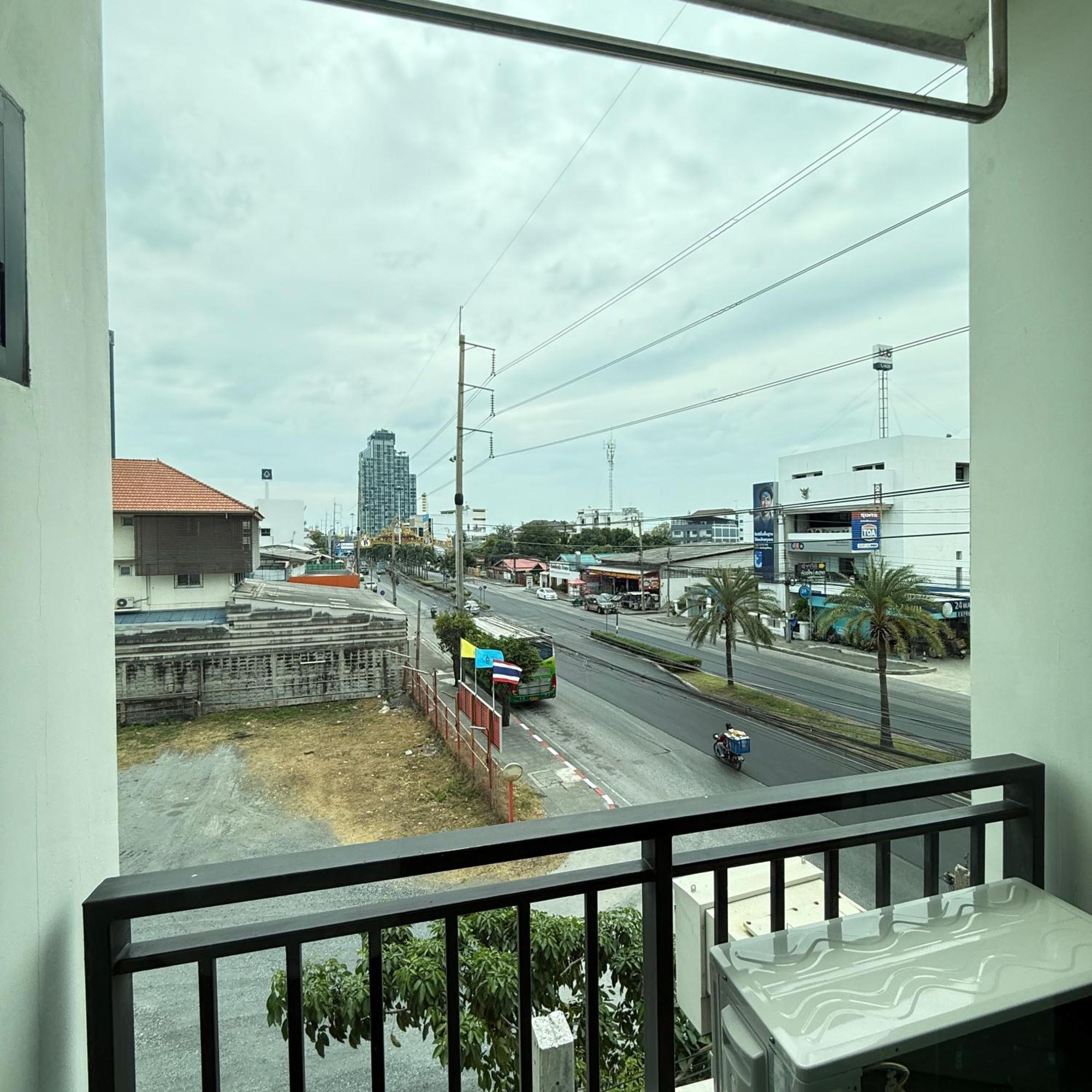 ฺbaan Paknam Hotel Samut Prakan Extérieur photo